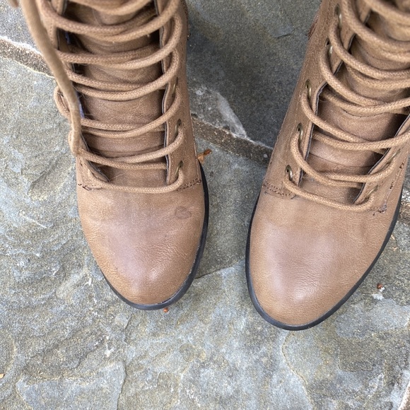 Nine West lace up boot - Picture 3 of 5